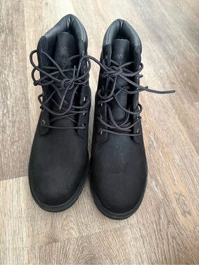 Timberland Black Lace-Up Nubuck Ankle Boots